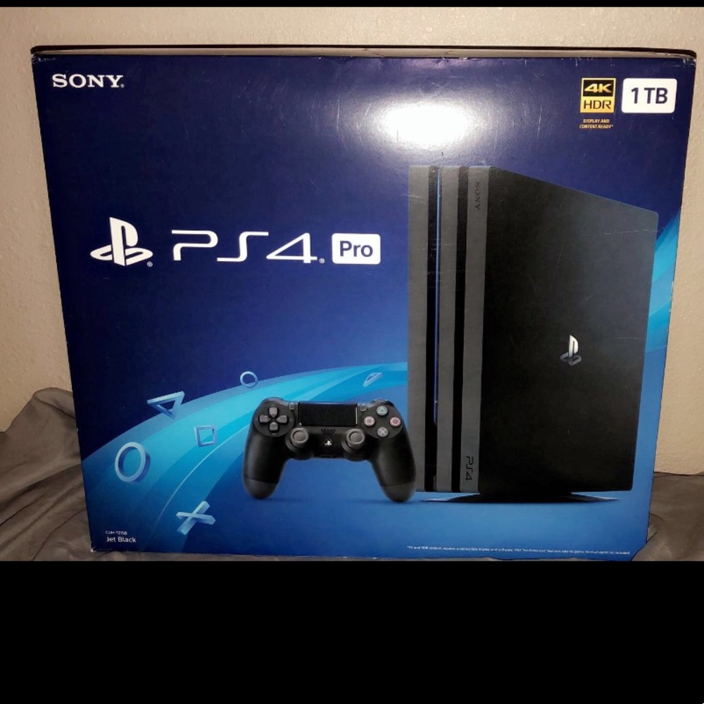 PS4 (Pro)